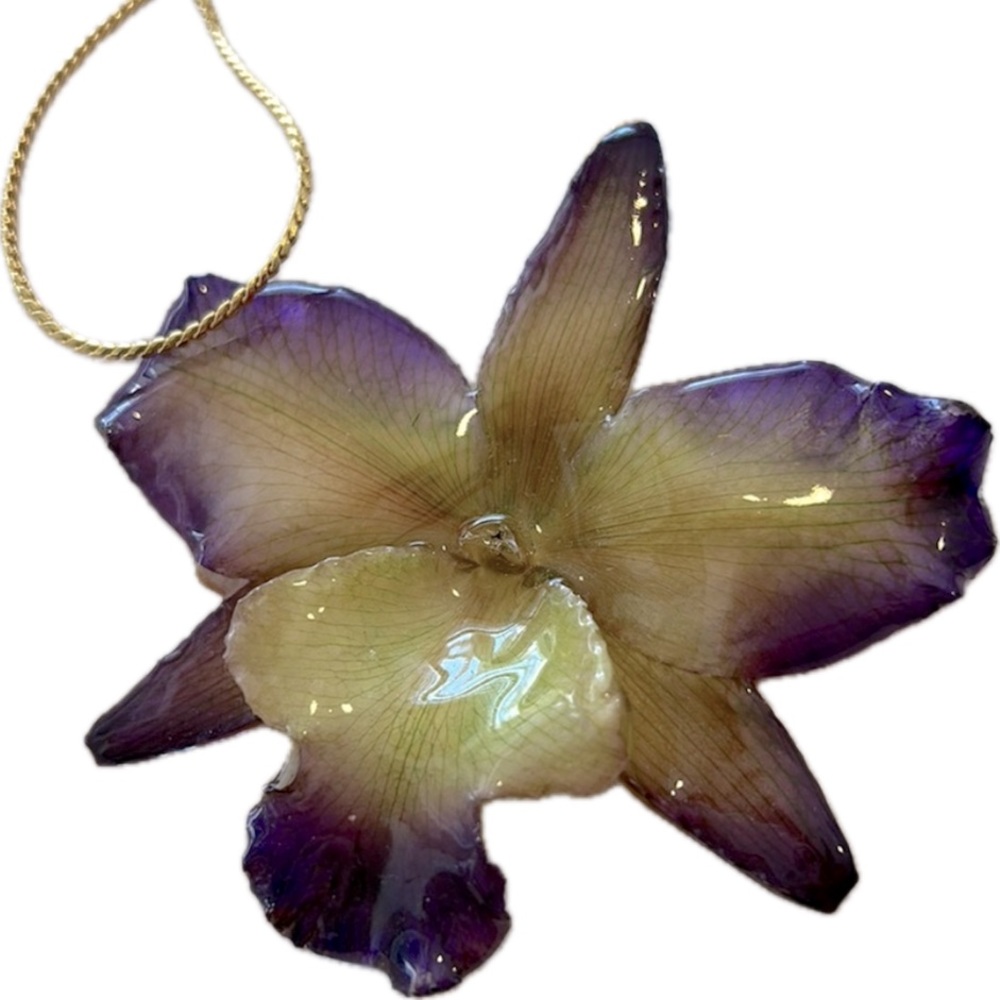 Adjustable chain orchid necklace